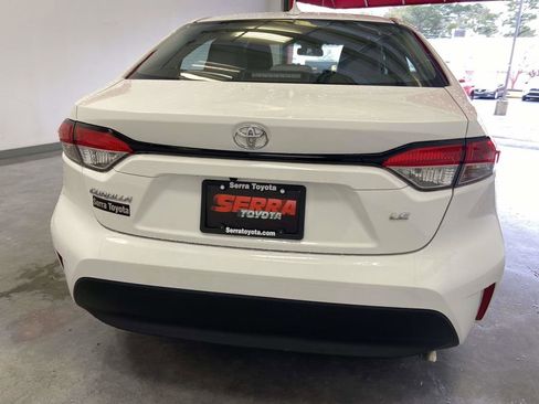 Used 2024 Toyota Corolla LE image 4