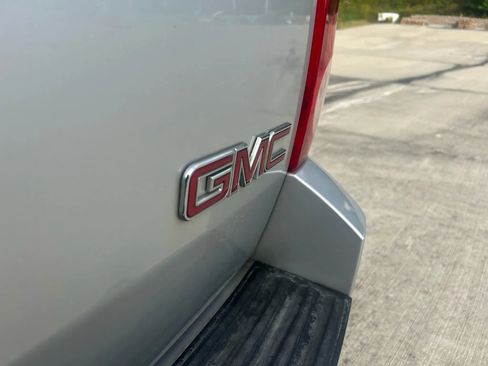 Used 2010 GMC Yukon SLT w/ SLT-2 Equipment Package AWD/4WD image 10