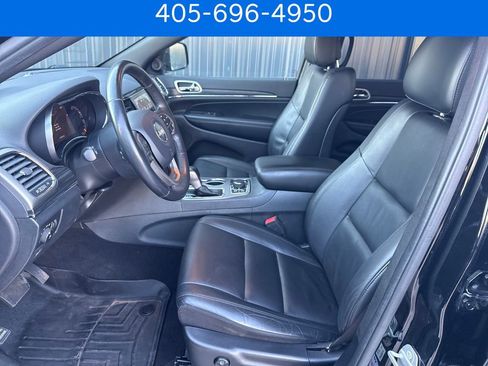 Used 2020 Jeep Grand Cherokee Limited AWD/4WD image 9