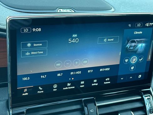 Used 2024 Lincoln Navigator Premiere AWD/4WD image 18