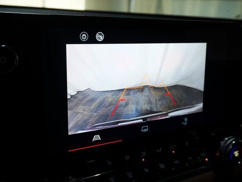 Used 2023 GMC Canyon AT4 w/ Canyon Safety Plus Package image 23