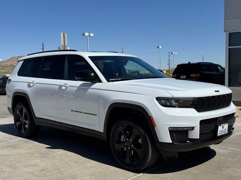 New 2025 Jeep Grand Cherokee L Limited w/ Black Appearance Package image 2