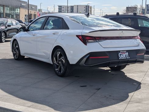 Certified 2025 Hyundai Elantra Sport image 7