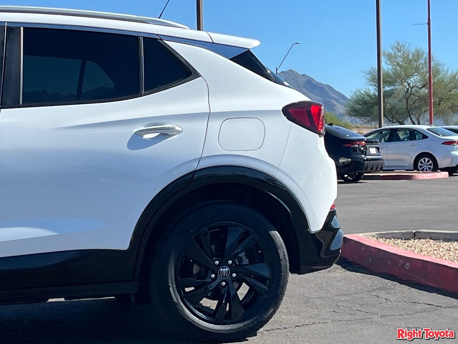 Used 2024 Buick Encore GX Sport Touring FWD image 10