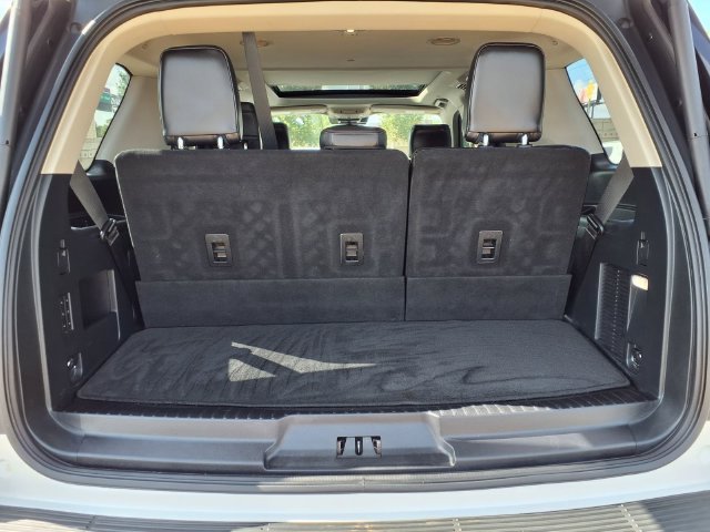 Used 2019 Ford Expedition Platinum RWD image 25