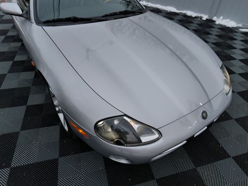 Used 2004 Jaguar XK8 Coupe image 74