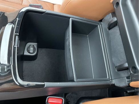 Used 2024 Kia Telluride SX X-Line AWD/4WD image 33