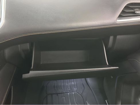 Used 2024 GMC Yukon AT4 image 24