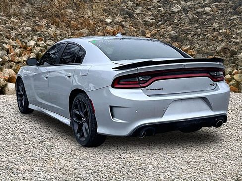 Used 2023 Dodge Charger R/T w/ Blacktop Package image 11