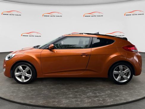 Used 2014 Hyundai Veloster w/ Style Package 02 FWD image 7