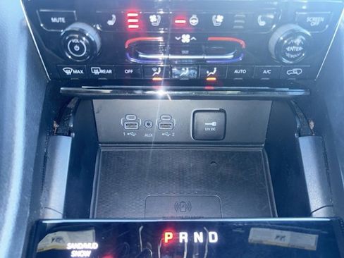 Used 2024 Jeep Grand Cherokee L Limited w/ Luxury Tech Group II image 21