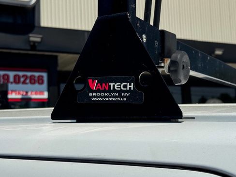 Used 2019 Ford Transit Connect XLT FWD image 11