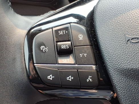 Used 2025 Ford Escape Platinum AWD/4WD image 24