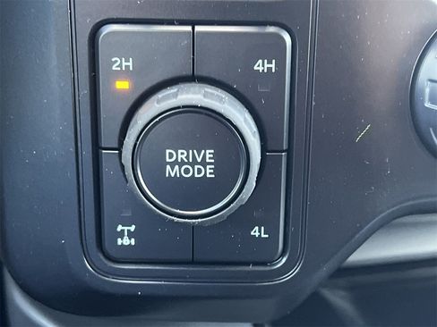 New 2026 Ford F250 Lariat w/ Black Appearance Package image 8