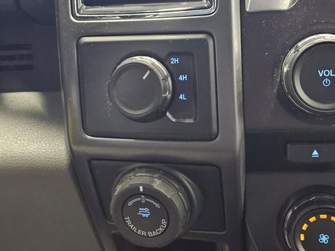 Used 2017 Ford F150 XLT w/ Equipment Group 302A Luxury image 21