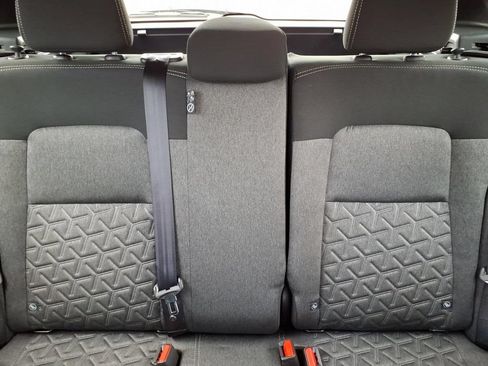 Used 2026 Nissan Kicks SV FWD image 16