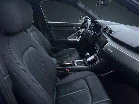 Used 2023 Audi Q3 2.0T Premium image 15