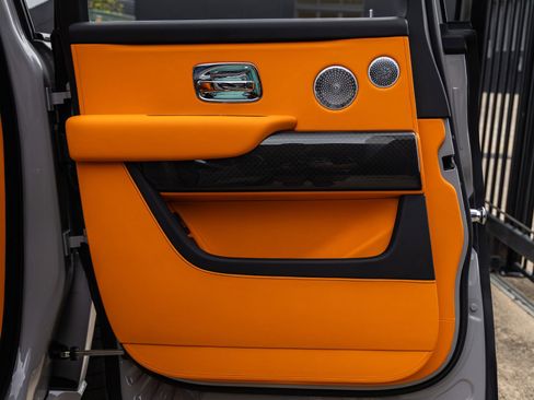 New 2026 Rolls-Royce Cullinan Black Badge image 42