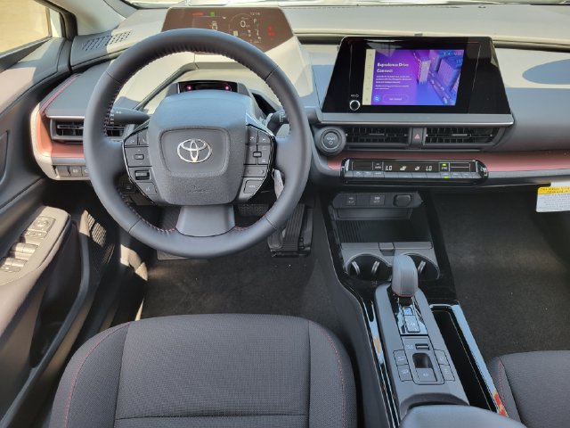 New 2027 Toyota Prius Plug-In Hybrid FWD image 7