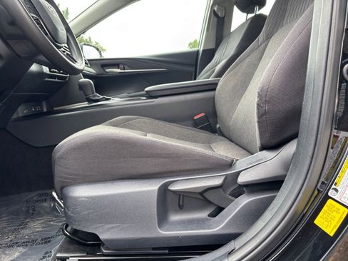 Used 2025 Toyota Camry LE image 25