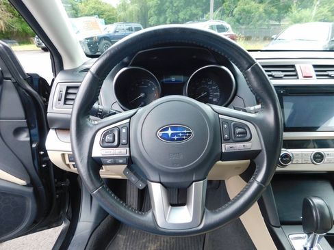 Used 2017 Subaru Outback 3.6R Limited AWD/4WD image 10