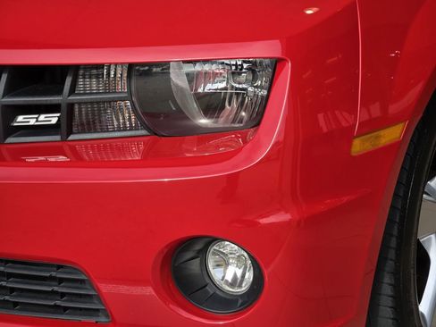 Used 2010 Chevrolet Camaro SS w/ RS Package RWD image 8