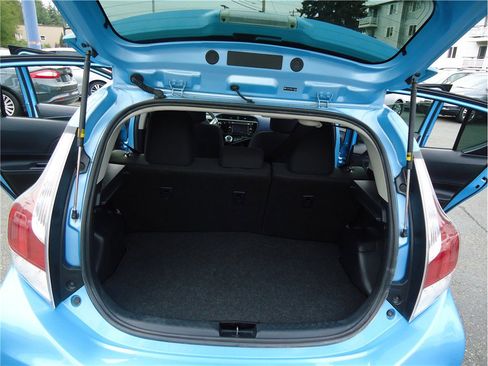 Used 2016 Toyota Prius C Three image 20