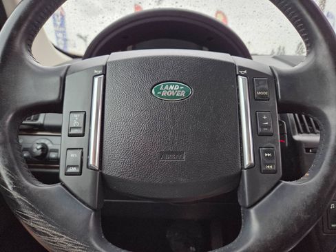 Used 2012 Land Rover LR2 HSE AWD/4WD image 18
