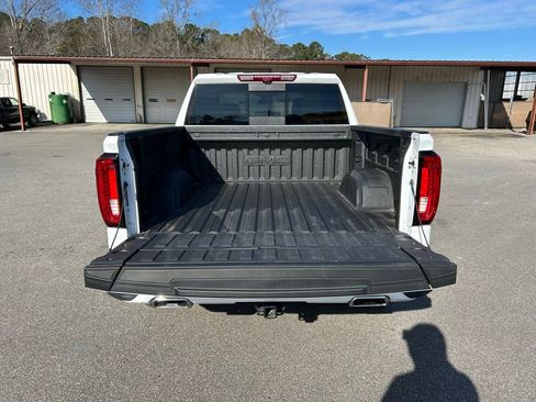 Used 2025 GMC Sierra 1500 AT4 w/ AT4 Premium Package image 11