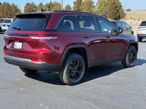 New 2026 Jeep Grand Cherokee Altitude image 3