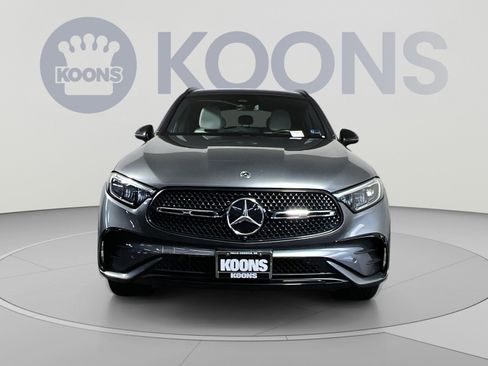 Used 2023 Mercedes-Benz GLC 300 4MATIC image 4