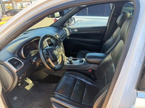 Used 2015 Jeep Grand Cherokee Limited w/ Luxury Group II image 7