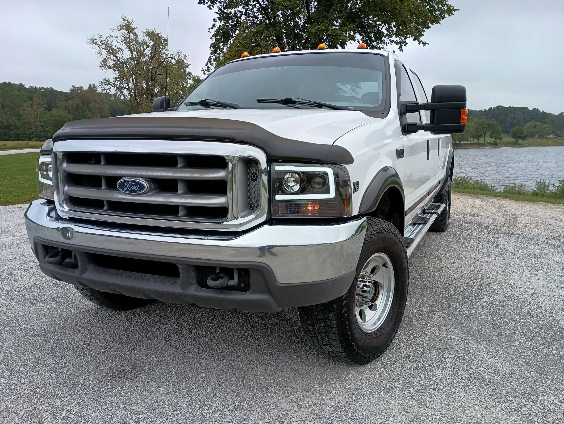 Used 1999 Ford F350 4x4 Crew Cab Super Duty image 2