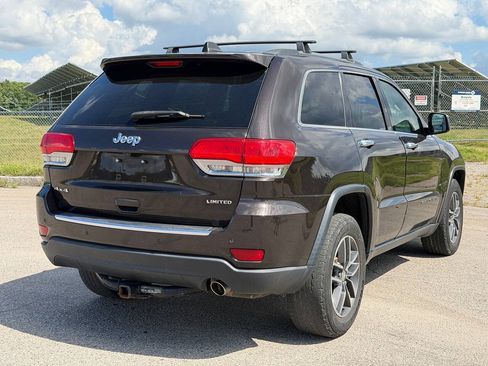 Used 2017 Jeep Grand Cherokee Limited w/ Luxury Group II AWD/4WD image 5