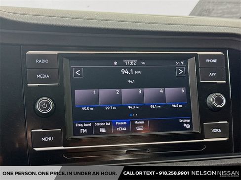 Used 2020 Volkswagen Jetta SE w/ SE Cold Weather Package image 14