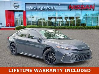 Used 2025 Toyota Camry SE FWD video 1