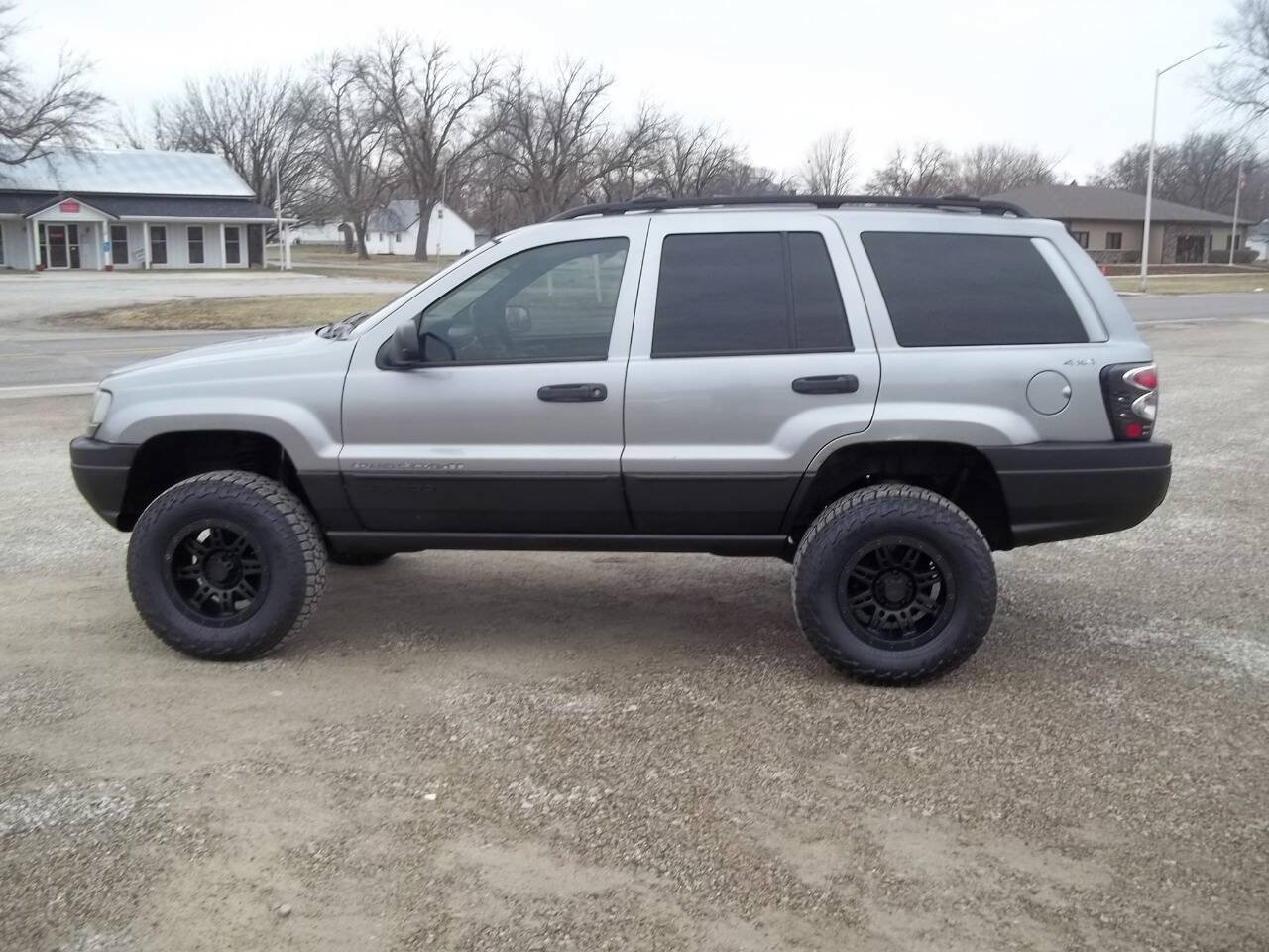 Used 2000 Jeep Grand Cherokee Laredo AWD/4WD image 1