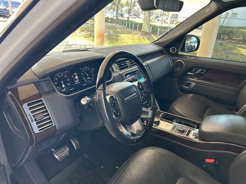 Used 2022 Land Rover Range Rover Westminster Edition image 6