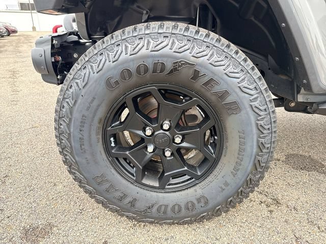 Used 2021 Jeep Gladiator Sport AWD/4WD image 10