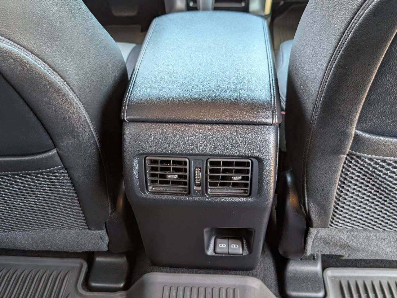 Used 2024 Toyota 4Runner SR5 Premium w/ Moonroof Package RWD image 7
