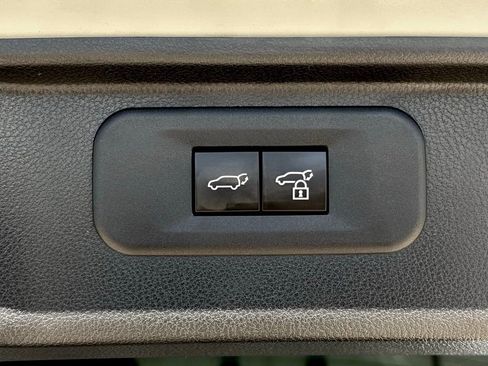 Used 2024 Toyota Grand Highlander XLE image 28