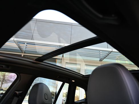 Used 2021 BMW X3 M40i w/ Executive Package image 32