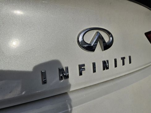 Used 2022 INFINITI Q60 Red Sport 400 w/ Carbon Fiber Package image 28