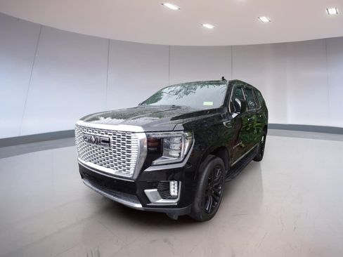 Used 2021 GMC Yukon Denali AWD/4WD image 2