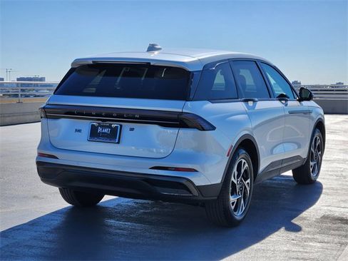 New 2026 Lincoln Nautilus Premier w/ Jet Appearance Package image 7