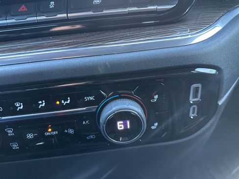 Used 2024 Chevrolet Silverado 1500 LT image 21