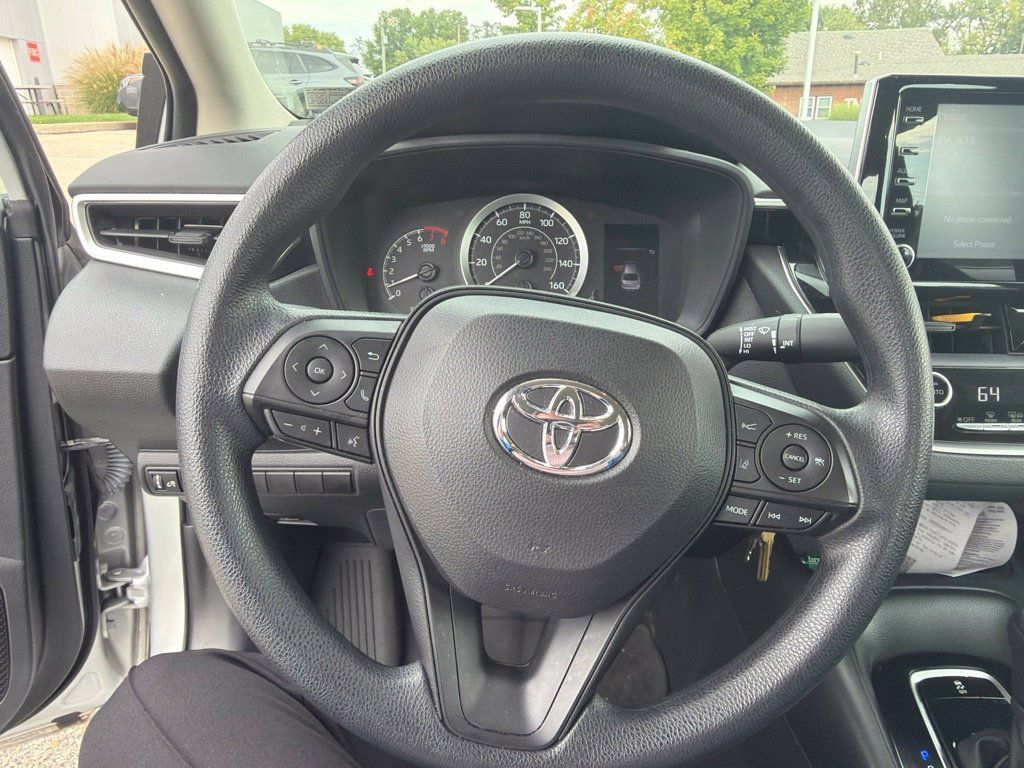 Used 2020 Toyota Corolla LE FWD image 22