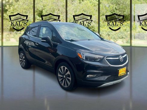 Used 2019 Buick Encore Essence FWD image 3