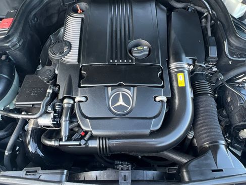 Used 2013 Mercedes-Benz C 250 Sedan image 9