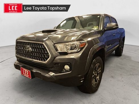 Used 2019 Toyota Tacoma TRD Sport AWD/4WD image 1